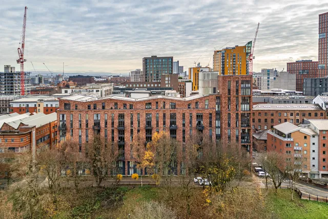 Flat 301, 2 Old Mount Street, Manchester M4 4GP