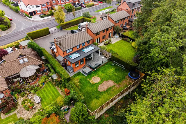 307b Stockport Road, Marple SK6 6ES