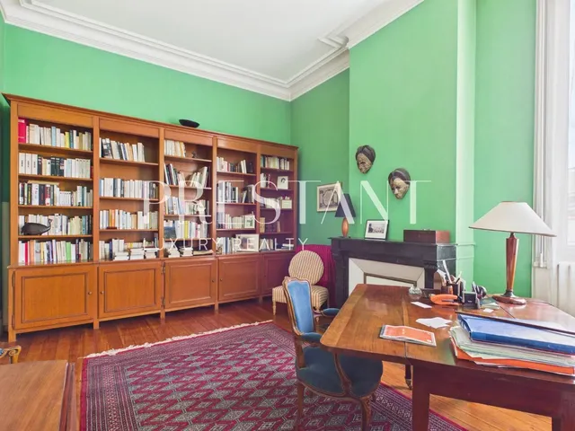 Bordeaux Saint Seurin / Croix Blanche – 19th Century Bourgeois Residence