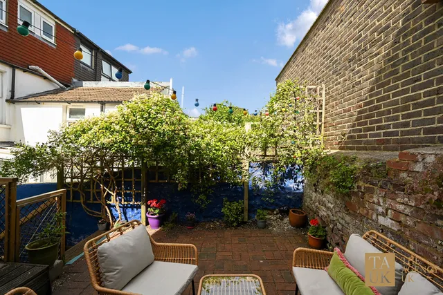 32 Quebec Street, Brighton BN2 9UZ