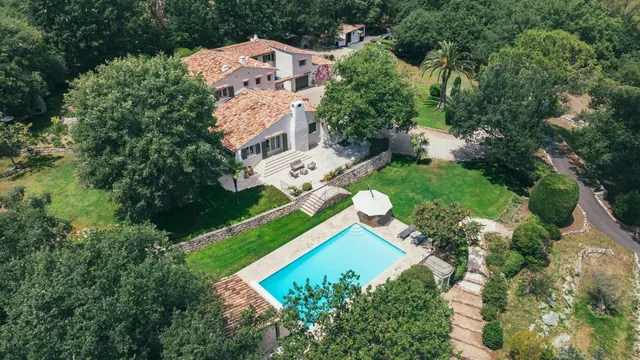 Villa in Le Rouret, French Riviera