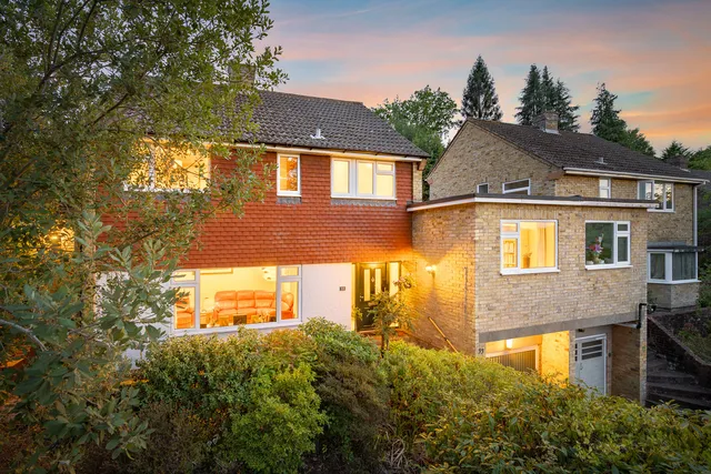 33 St. Johns Rise, Woking GU21 7PN