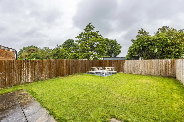 33 Nightingale Avenue, Hathern LE12 5JE