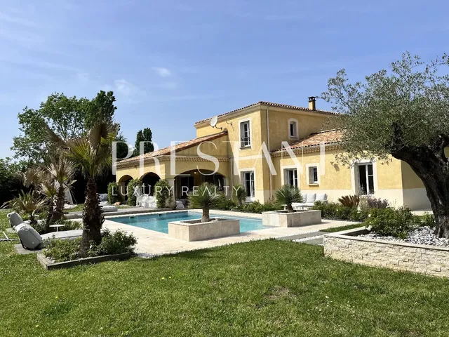 Exceptional Provençal-inspired property – Elegance and the art of living near Bordeaux.