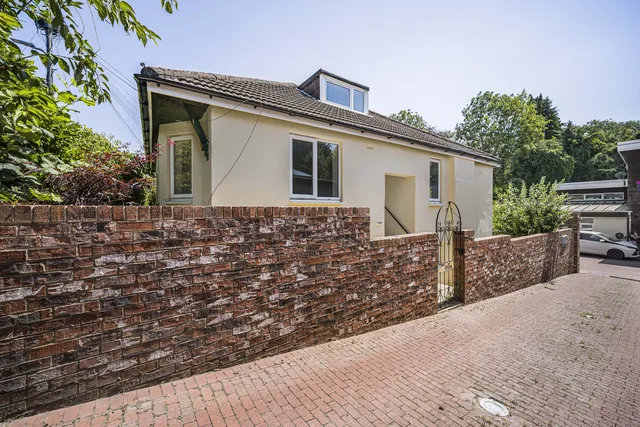 56 Woodland Road, Newport NP19 8LT