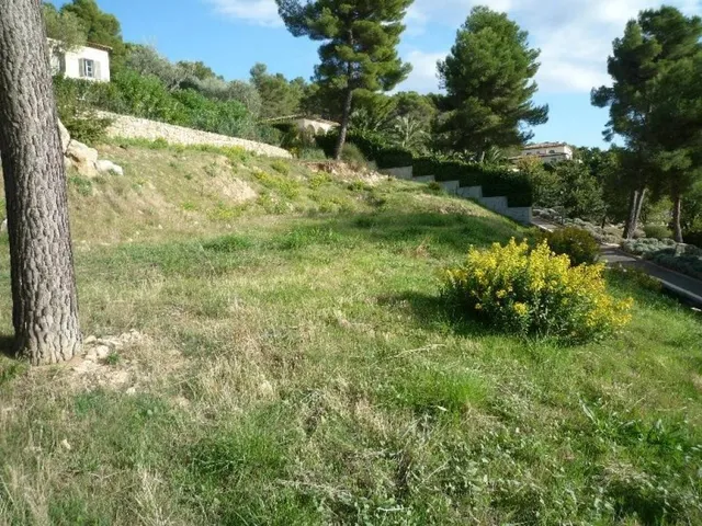 Land in Mougins, French Riviera