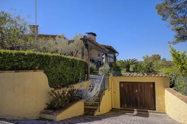Villa in Biot, French Riviera