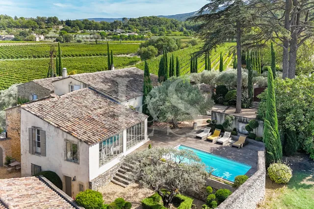 Estate in Oppede, Provence - Var