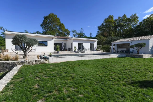 Villa in Uzes, Provence - Var