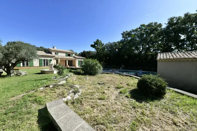 Villa in Uzes, Provence - Var
