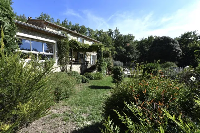 Villa in Uzes, Provence - Var