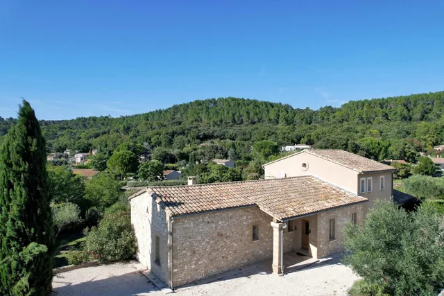 Villa in Uzes, Provence - Var