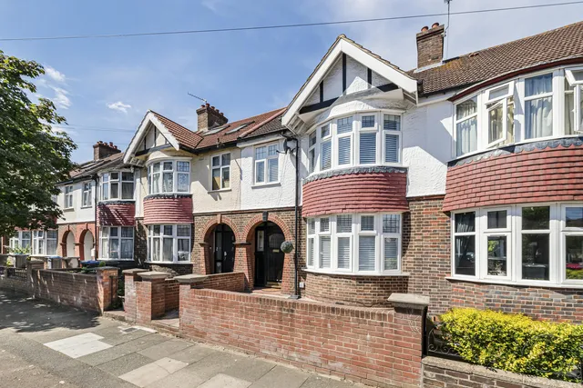 60 Langdale Avenue, Mitcham CR4 4AF