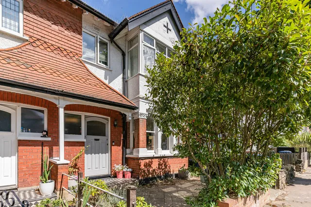 154 Meadvale Road, London W5 1LS