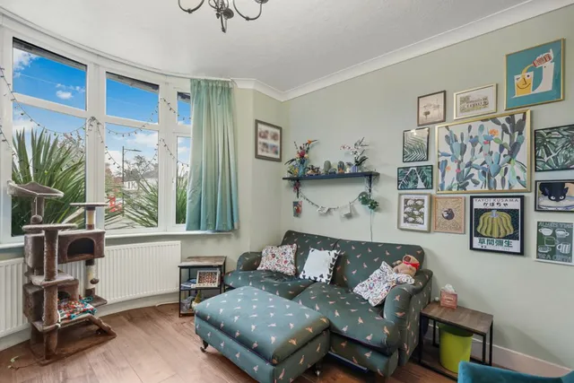 194 Lonsdale Road, Southend-on-sea SS2 4LH