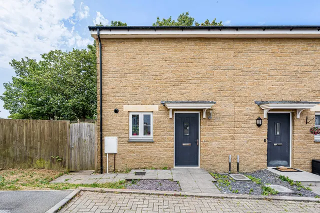 12 Barberry Way, Camborne TR14 0FQ