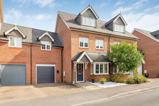 7 Sycamore Road, Bordon GU35 0RD