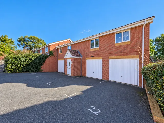 17a Brickfield Close, Newport PO30 5GF