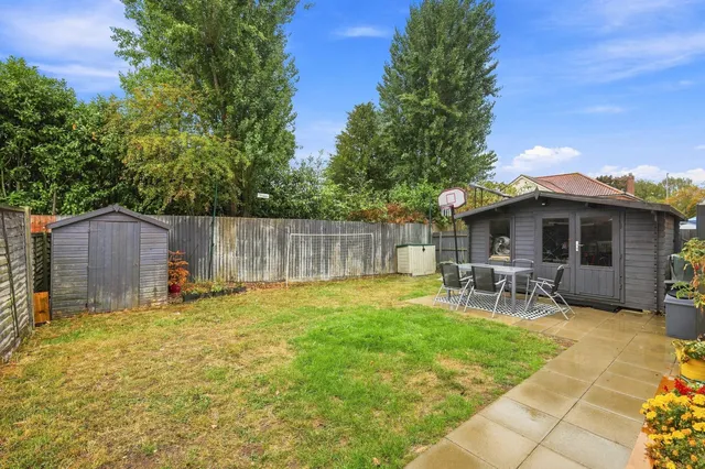 6 Dennis Randle Way, Colchester CO4 9AG