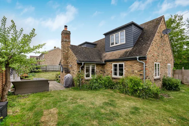 1a Old Croft Close, Chinnor OX39 4RX