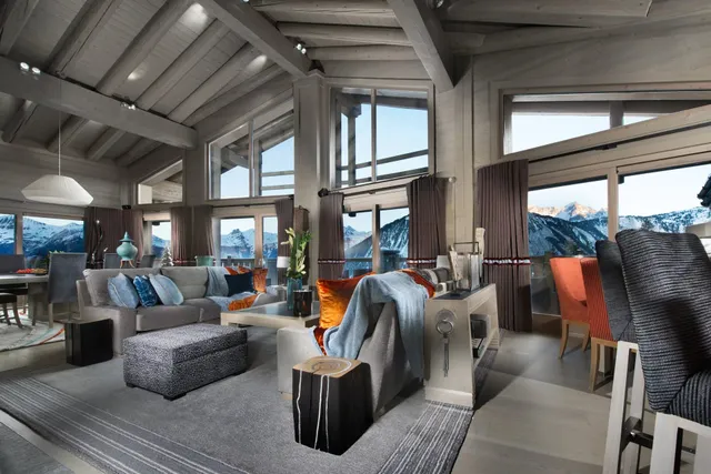 Chalet in Courchevel, French Alps / Lakes