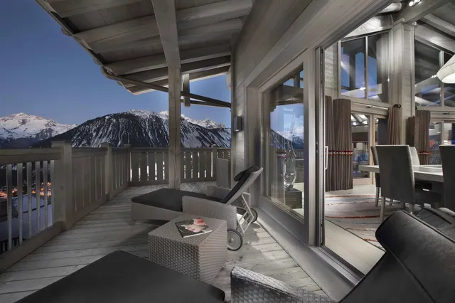 Chalet in Courchevel, French Alps / Lakes