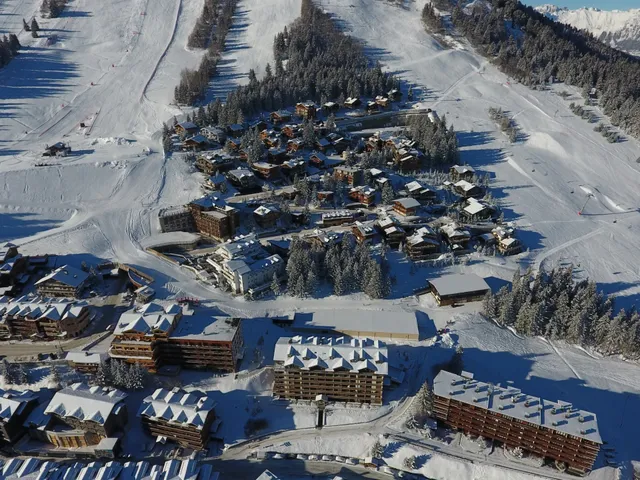 Chalet in Courchevel, French Alps / Lakes