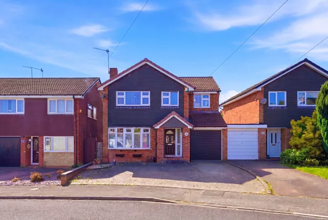 45 Ulster Drive, Kingswinford DY6 8JA