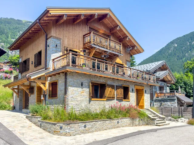 Chalet in Champagny, French Alps / Lakes