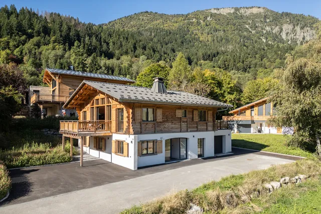 Chalet in Les Houches, French Alps / Lakes