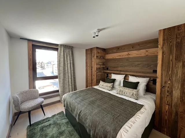 Apartment in Alpe d’Huez, French Alps / Lakes
