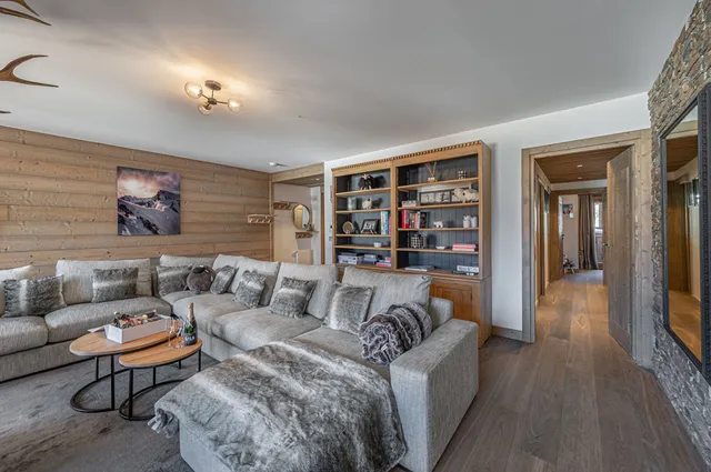 Apartment in Meribel, French Alps / Lakes