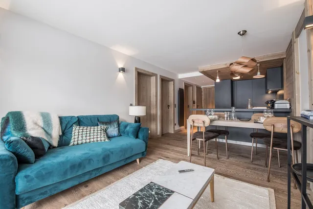 Apartment in Courchevel, French Alps / Lakes