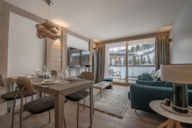 Apartment in Courchevel, French Alps / Lakes