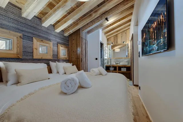 Apartment in Val D'Isere, French Alps / Lakes