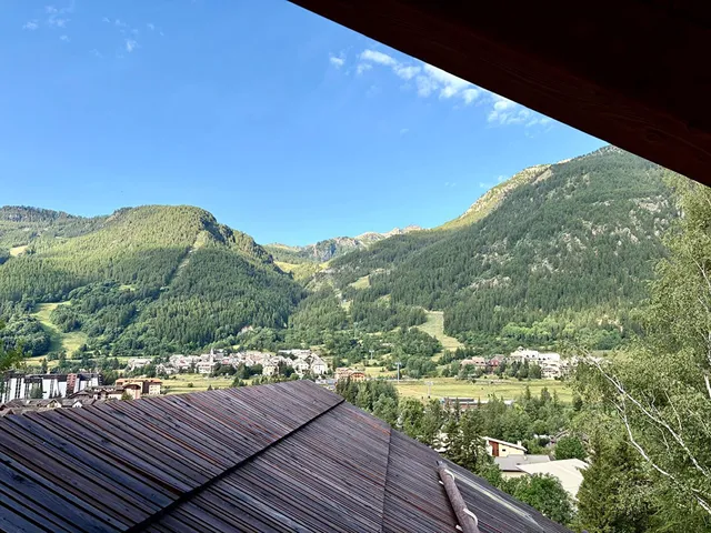 Chalet in La Salle Les Alpes, French Alps / Lakes