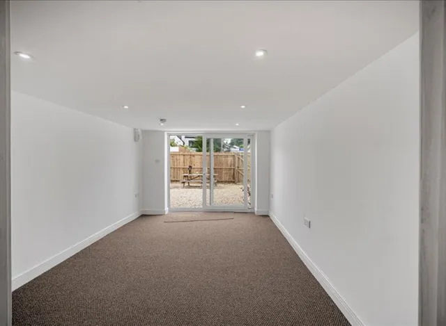 1 Tredegar Street, Bassaleg NP10 8RJ