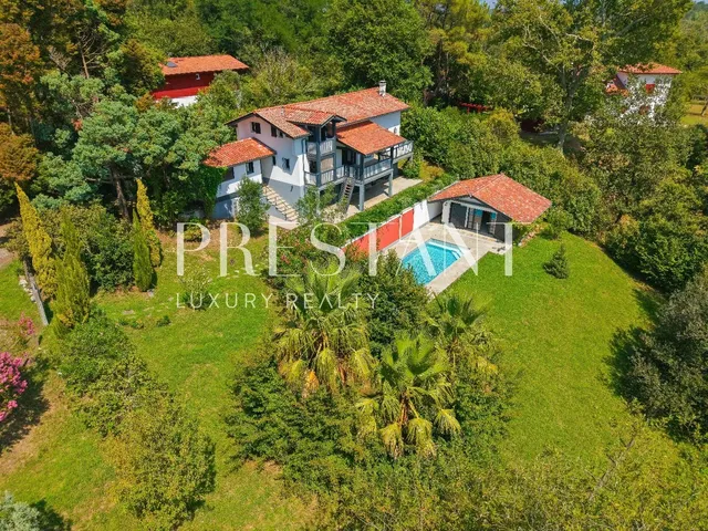 Renovated Basque Farmhouse with Pool for Sale in Arbonne – Near Biarritz, Bidart and Saint-Jean-de-Luz