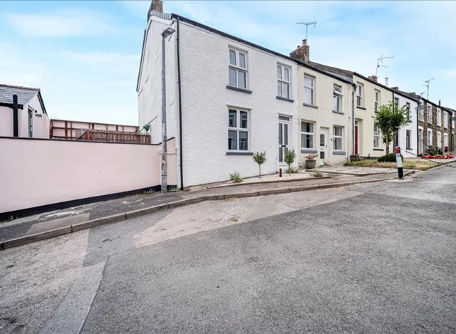 1 Tredegar Street, Bassaleg NP10 8RJ