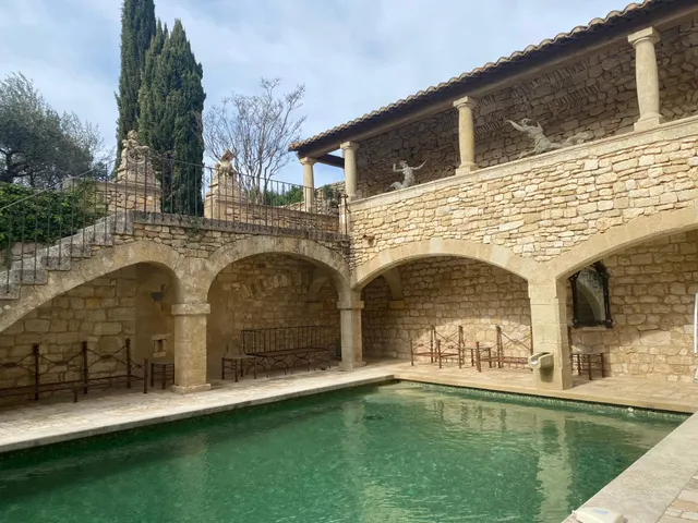 Estate in Uzes Area, Provence - Var