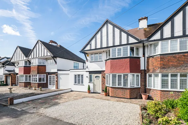 17 Court Drive, Sutton SM1 3RG