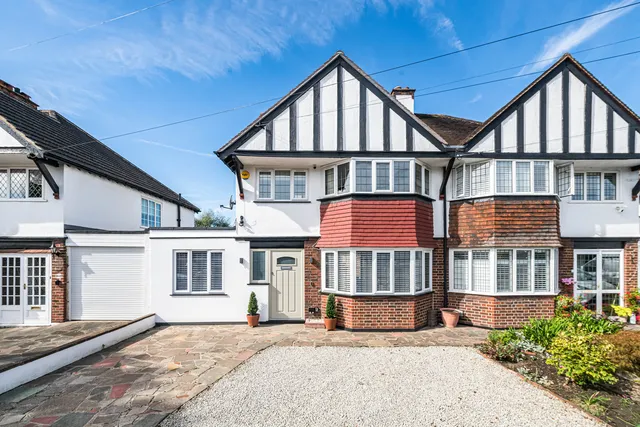 17 Court Drive, Sutton SM1 3RG