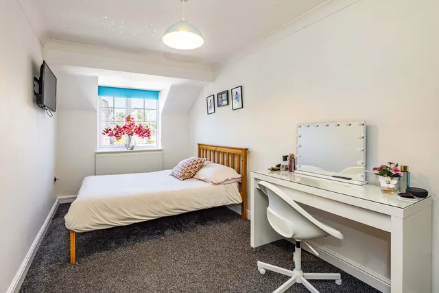4 Castle Court, Heanor DE75 7HU