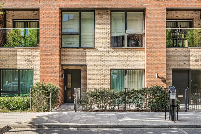 53 Lismore Boulevard, London NW9 4DE