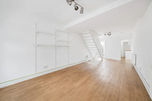 10 Bynes Road, South Croydon CR2 0PR
