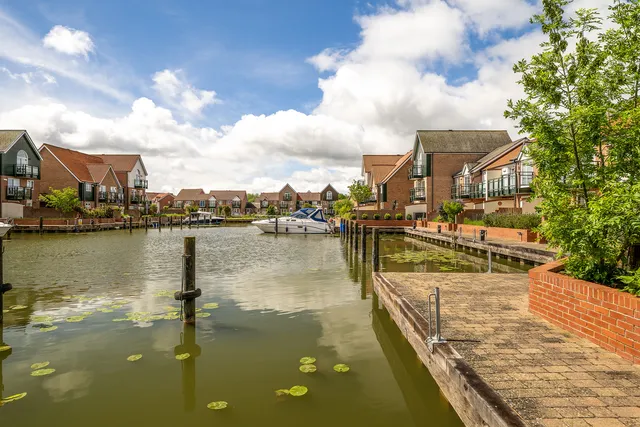 21 Ellison Quay, Burton Waters, Lincoln LN1 2GG