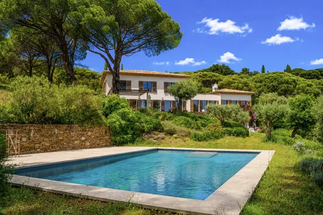 Villa in La Croix Valmer, French Riviera