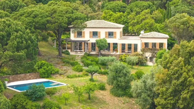 Villa in La Croix Valmer, French Riviera