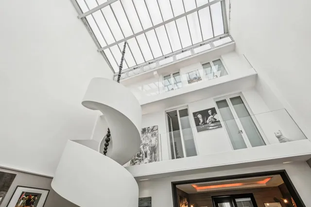 Villa in 7th (Invalides, Eiffel Tower, Orsay), Paris