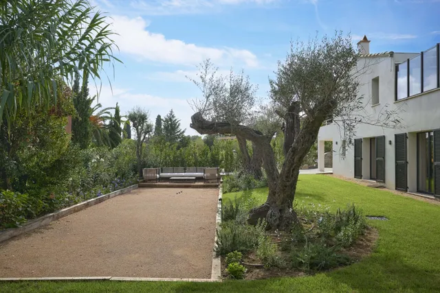 Villa in La Croix Valmer, French Riviera